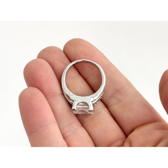 Sterling silver Emerald Cut Cubic Zirconia Gemstone Vintage Cocktail Ring - sz 8 - Picture 7 of 10